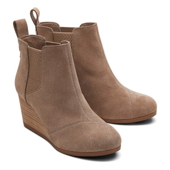 TOMS Kayley Taupe Grey Suede Boot - Picture 1 of 16